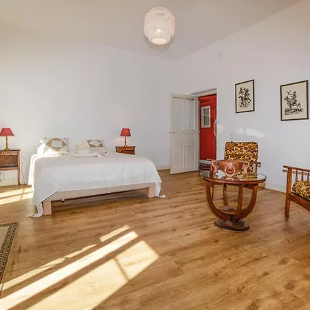 3 Bedroom Cozy In Daire *