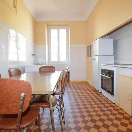 Daire 3 Bedroom Cozy In