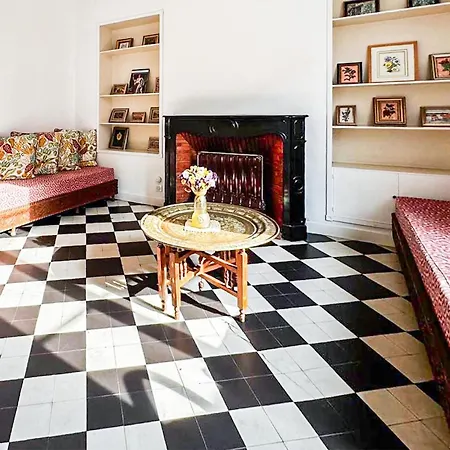 3 Bedroom Cozy In Appartement *